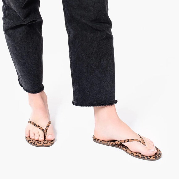 Tkees Face Paint Chatty Cheetah Flip Flops Sandals US 7 EU 38 - Picture 10 of 10